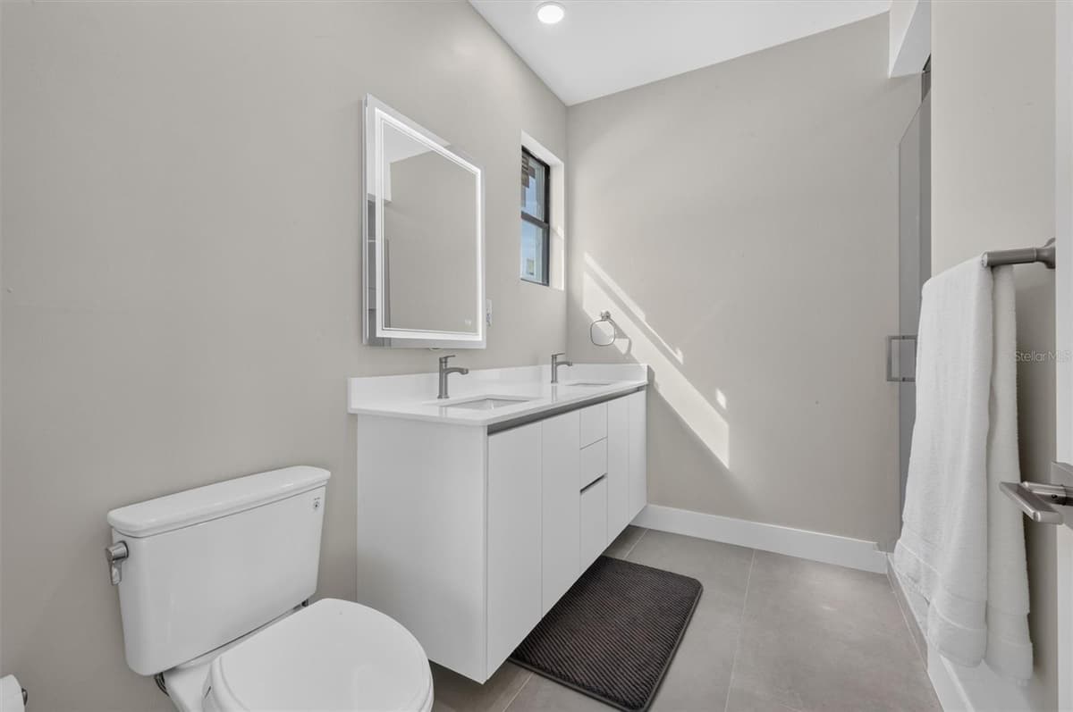 133 LELAND — photo 40 of 62
