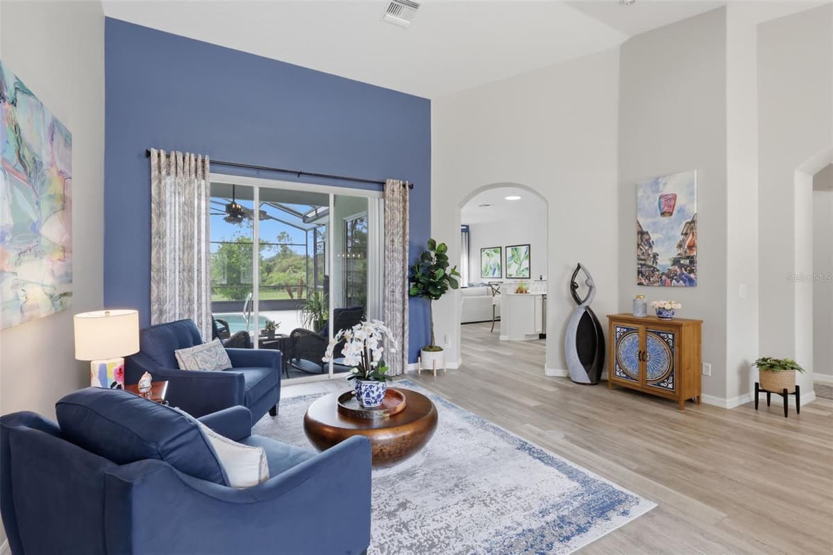 5519 AURORA DRIVE — photo 4 of 29