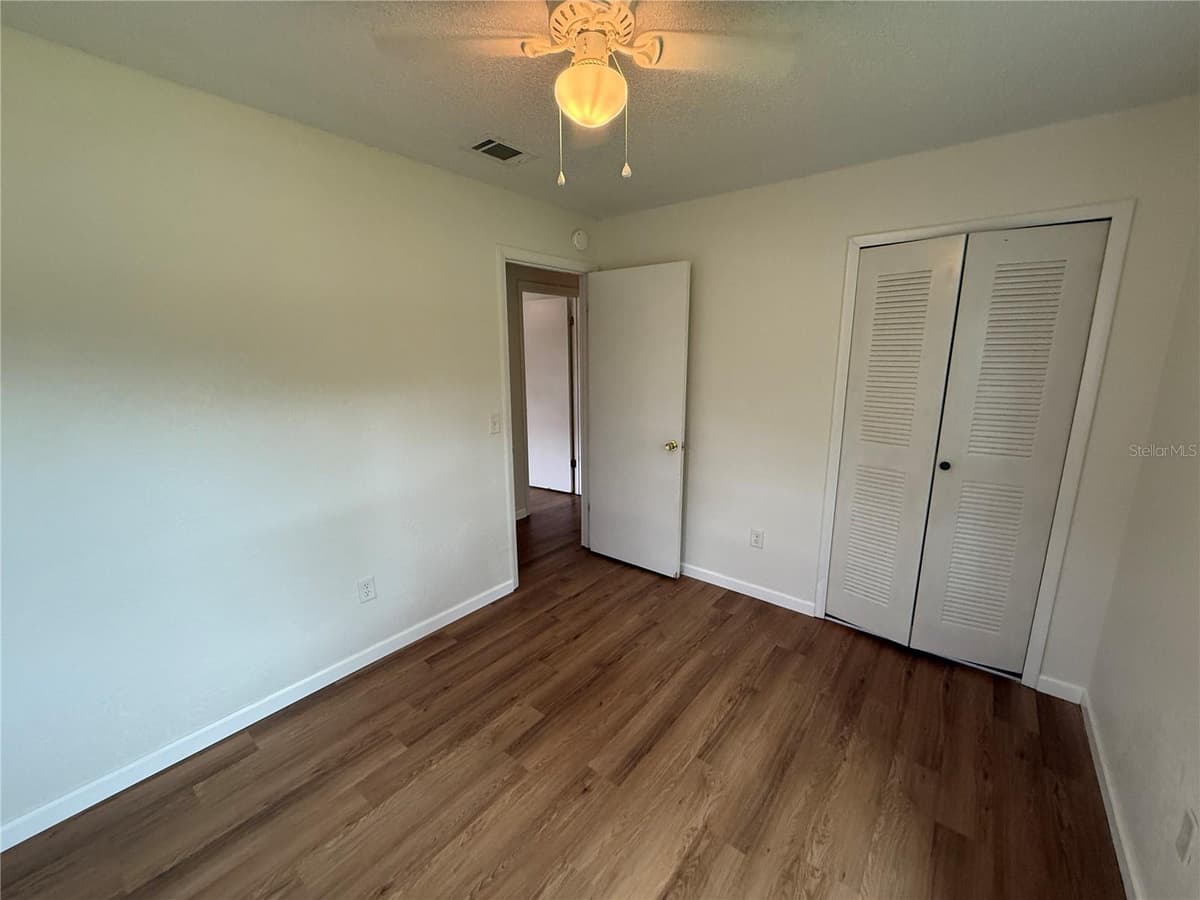 202 YALE DRIVE — photo 16 of 24