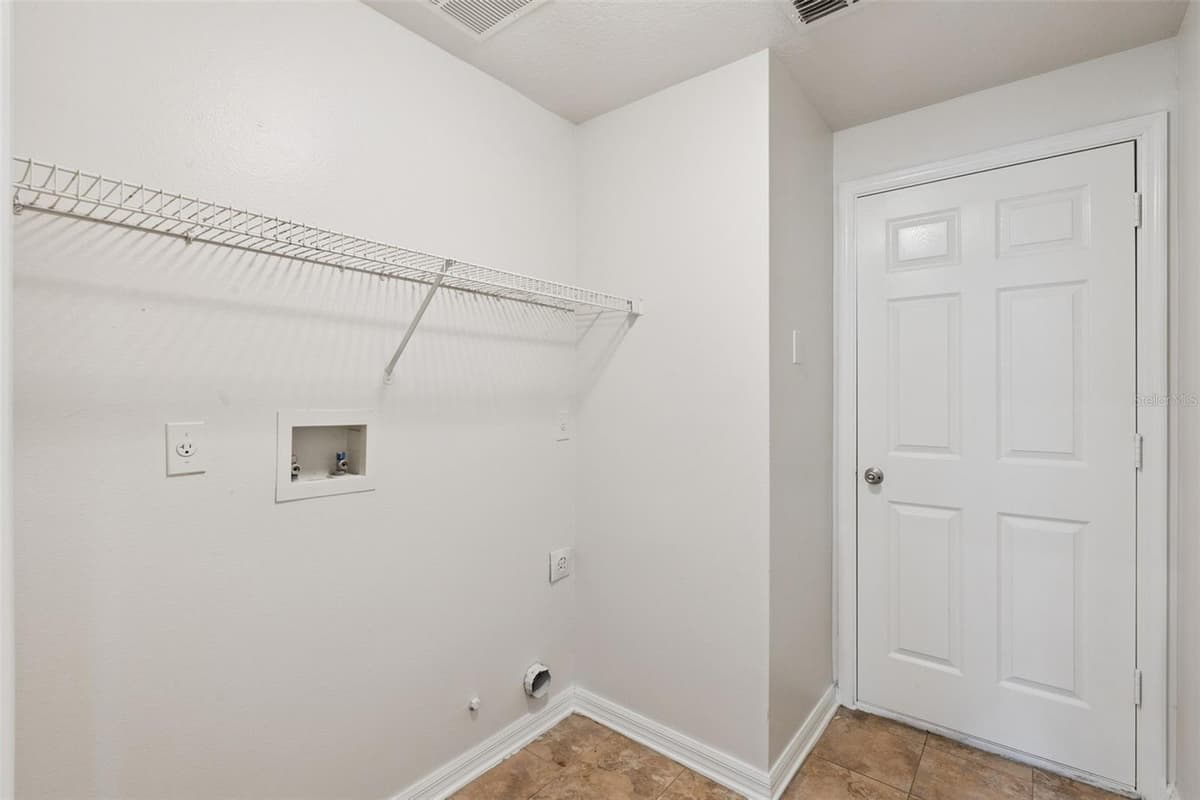 5483 GLEN OAK PLACE — photo 21 of 29