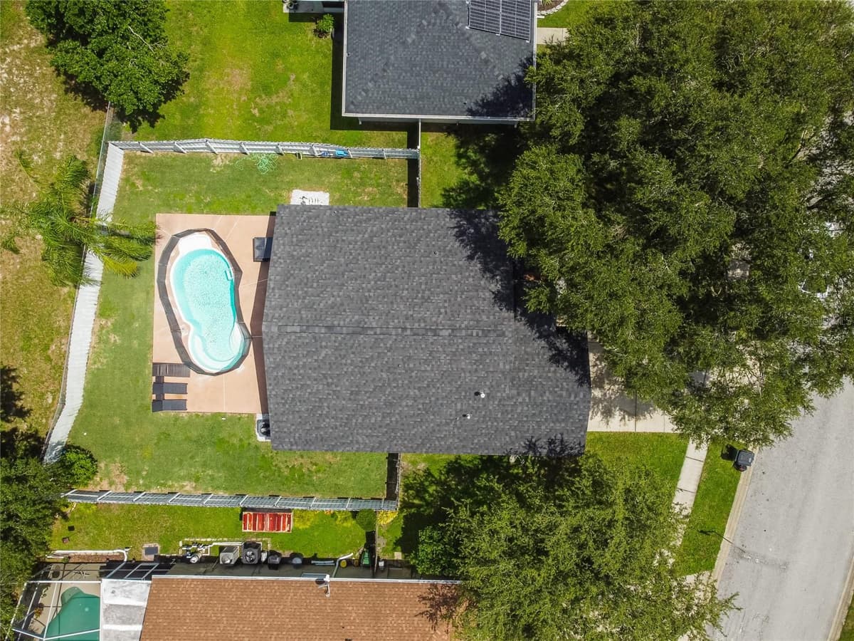 24541 LAUREL RIDGE DRIVE — photo 35 of 38
