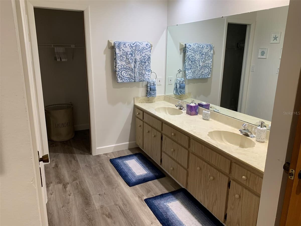 23184 GLORY AVENUE — photo 14 of 33