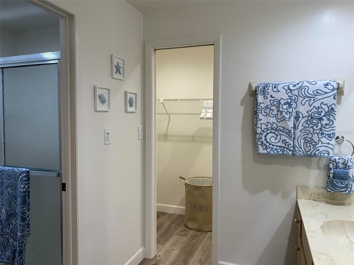 23184 GLORY AVENUE — photo 13 of 33