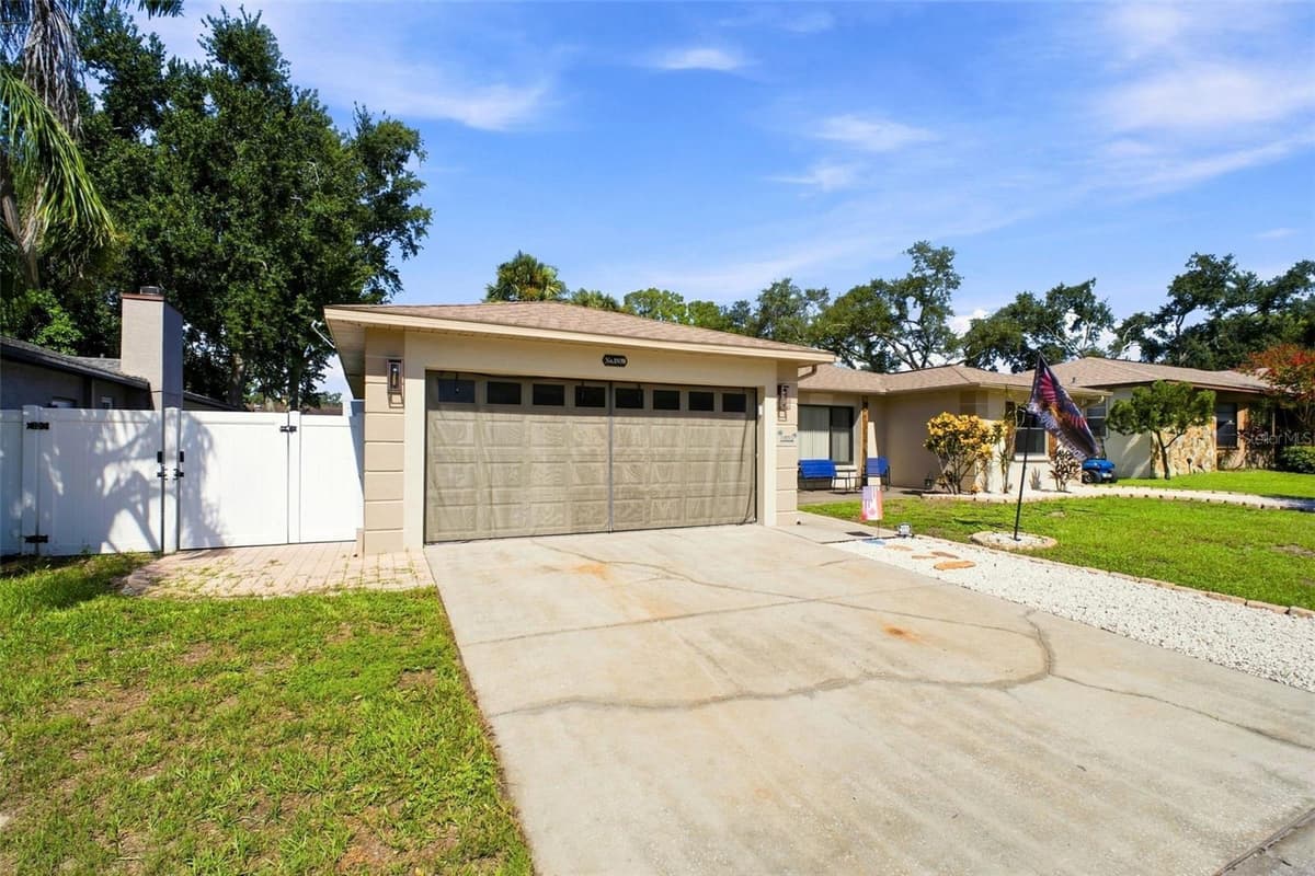1830 WILLOW OAK DRIVE — photo 3 of 96