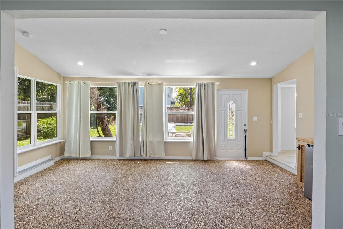 3831 118TH STREET — photo 14 of 46