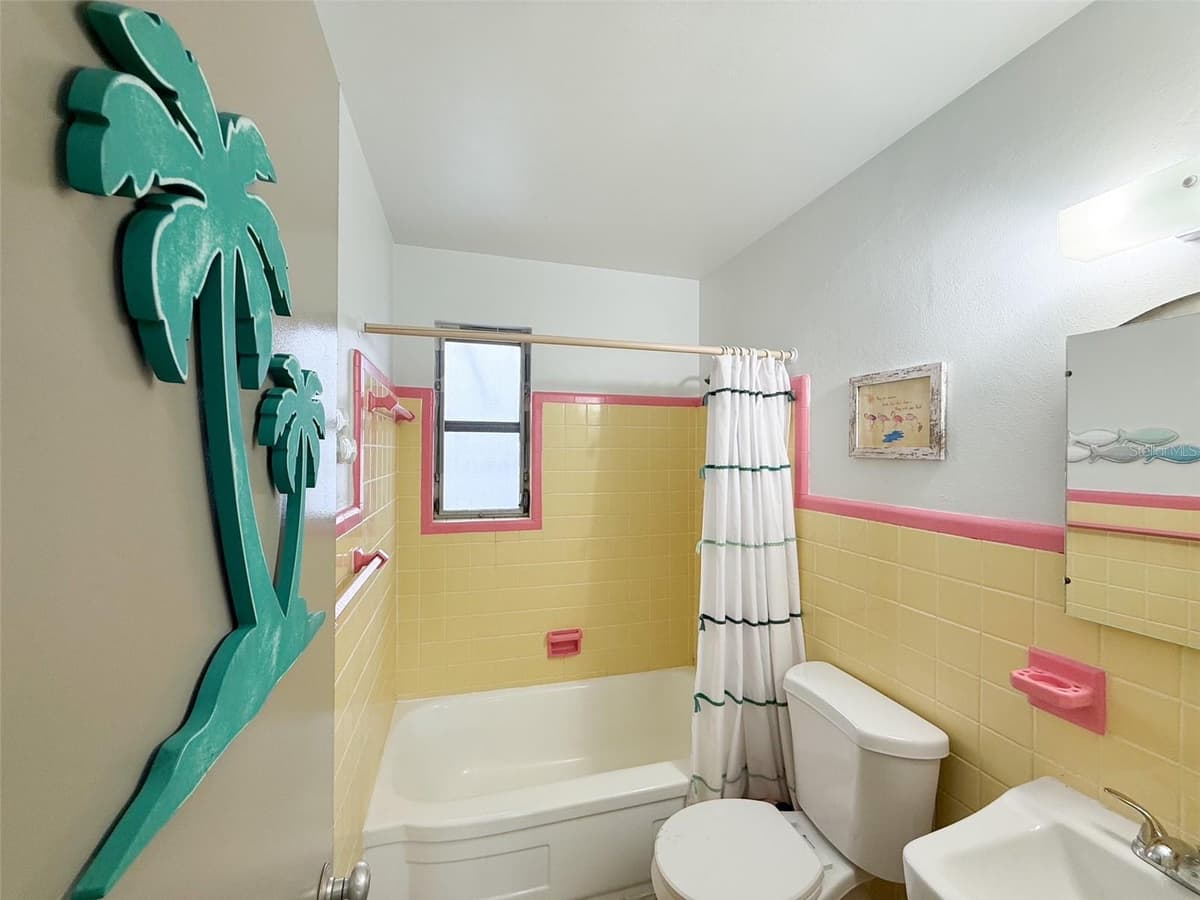 12609 SUNSHINE LANE — photo 46 of 56