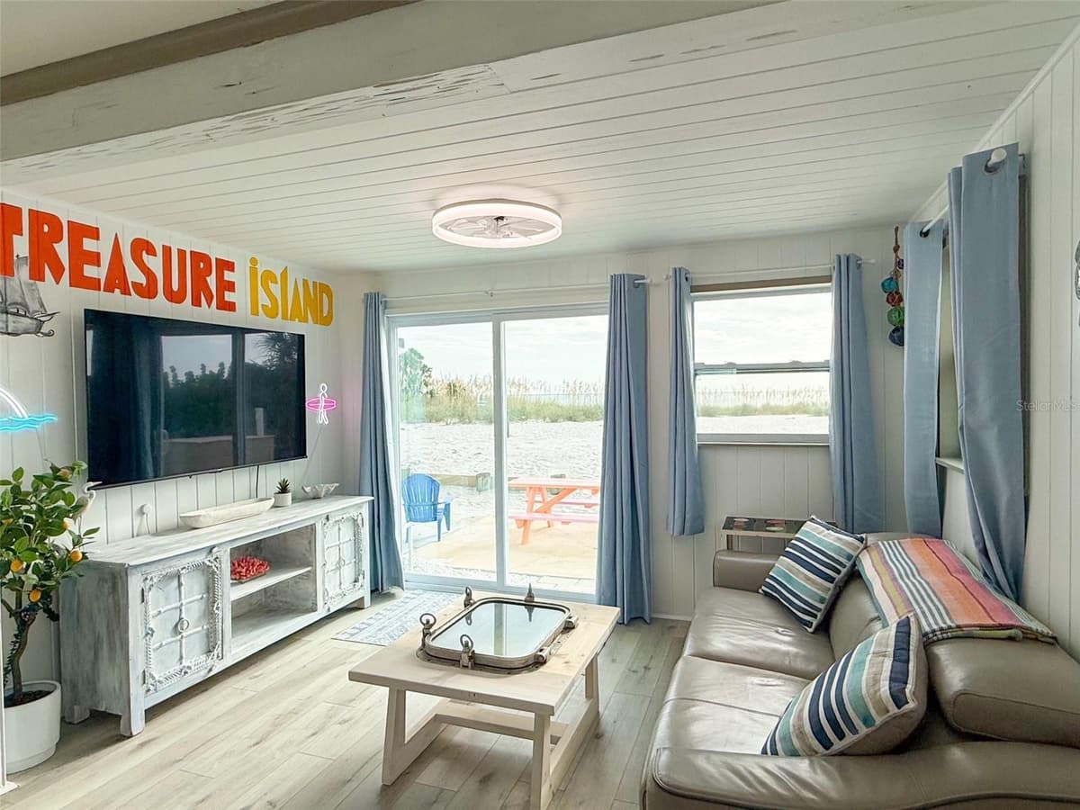 12609 SUNSHINE LANE — photo 36 of 56