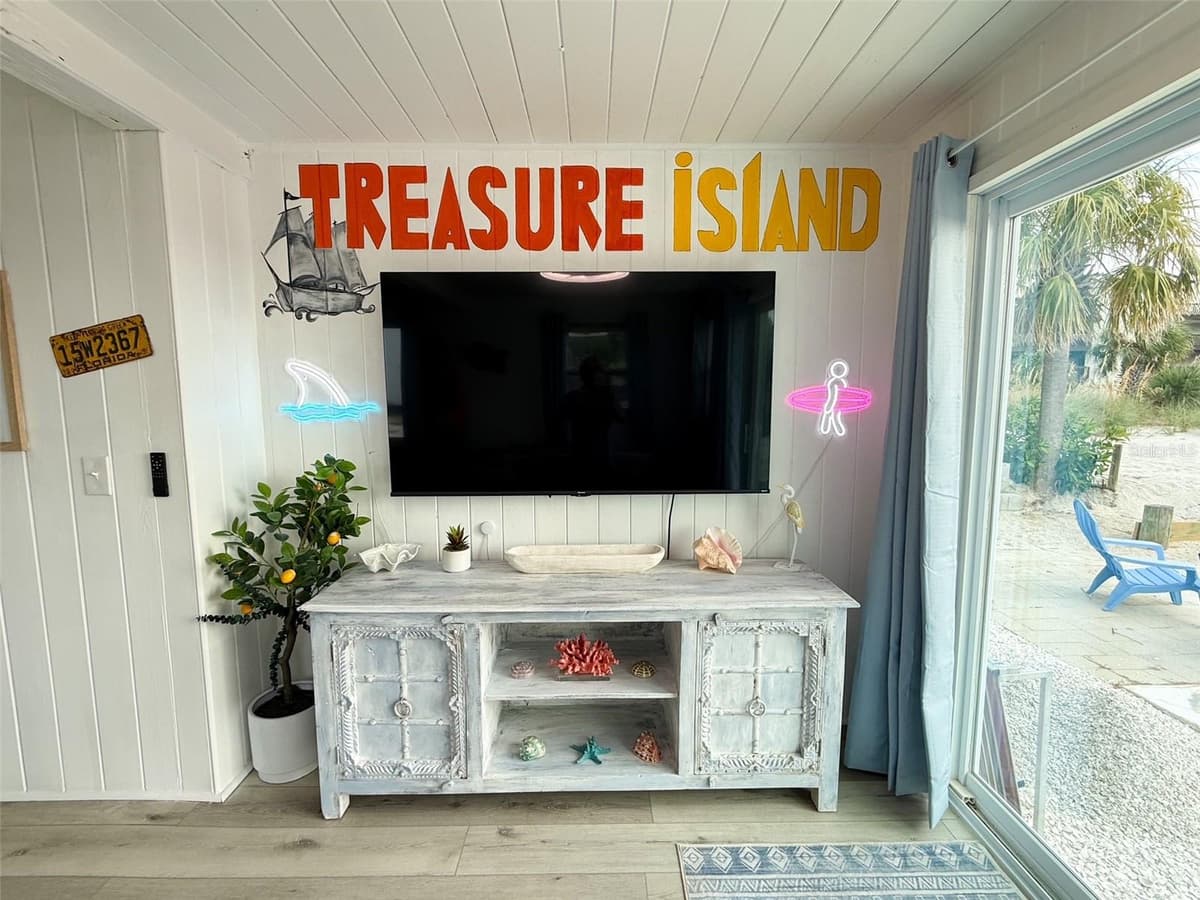 12609 SUNSHINE LANE — photo 38 of 56
