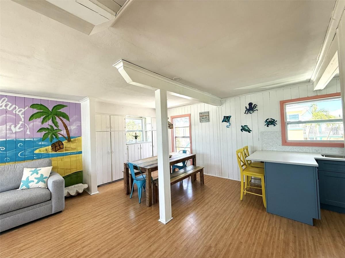 12609 SUNSHINE LANE — photo 14 of 56