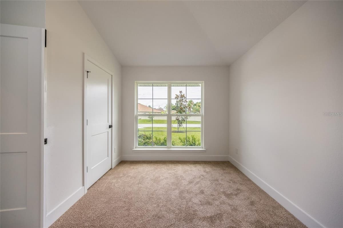 32 RYMSHAW DRIVE — photo 15 of 21