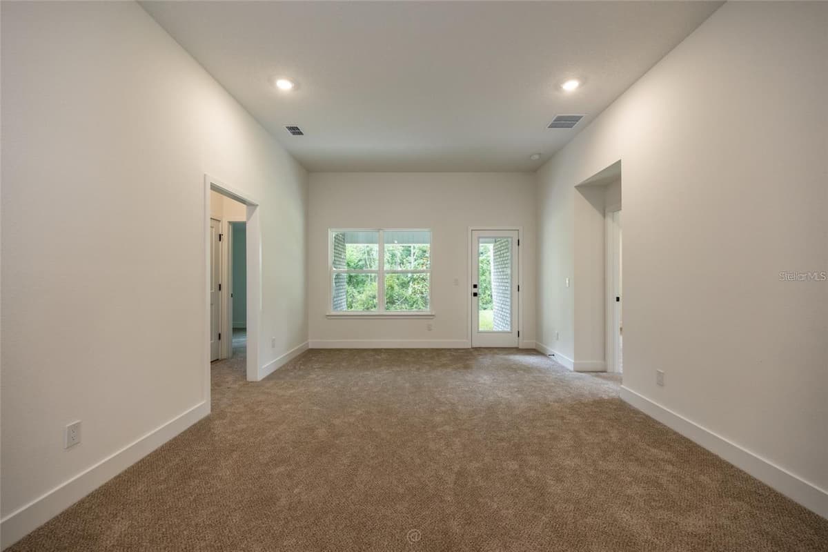 32 RYMSHAW DRIVE — photo 9 of 21