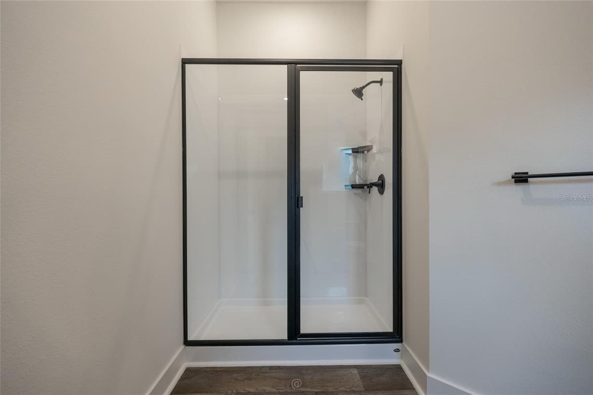 32 RYMSHAW DRIVE — photo 13 of 21
