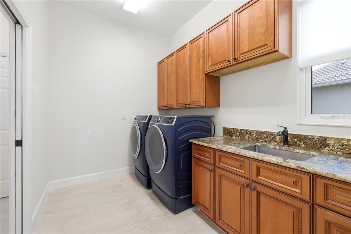 309 STONE BRIAR CREEK DRIVE — photo 52 of 78