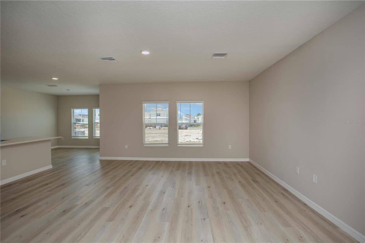 5390 SAN PIETRO DRIVE — photo 3 of 34
