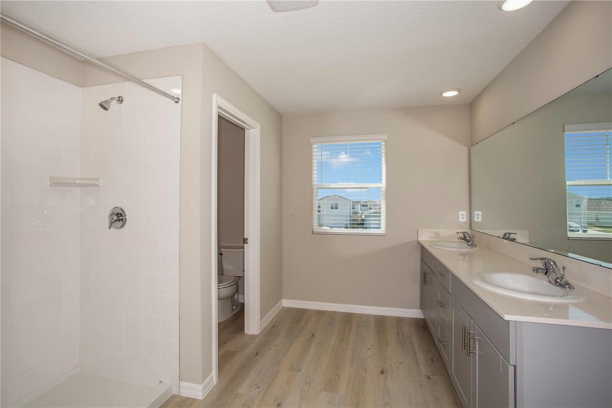5390 SAN PIETRO DRIVE — photo 6 of 34