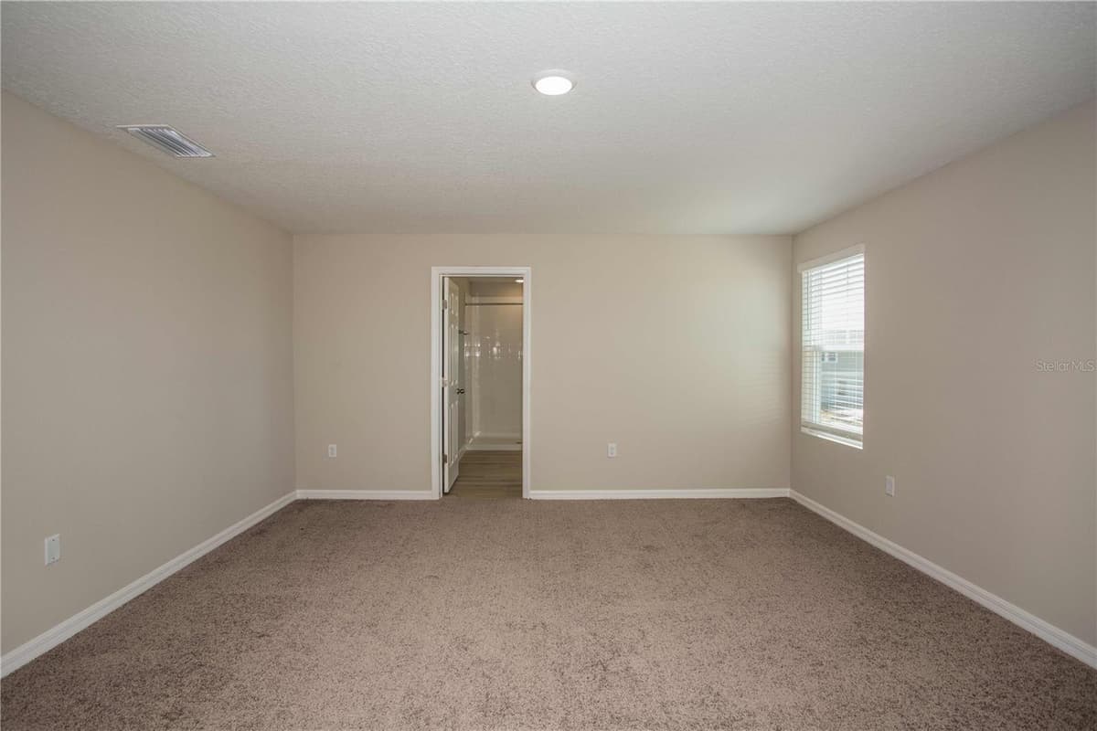 5390 SAN PIETRO DRIVE — photo 5 of 34