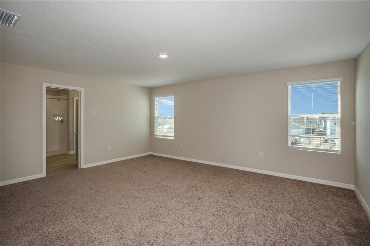 5390 SAN PIETRO DRIVE — photo 4 of 34