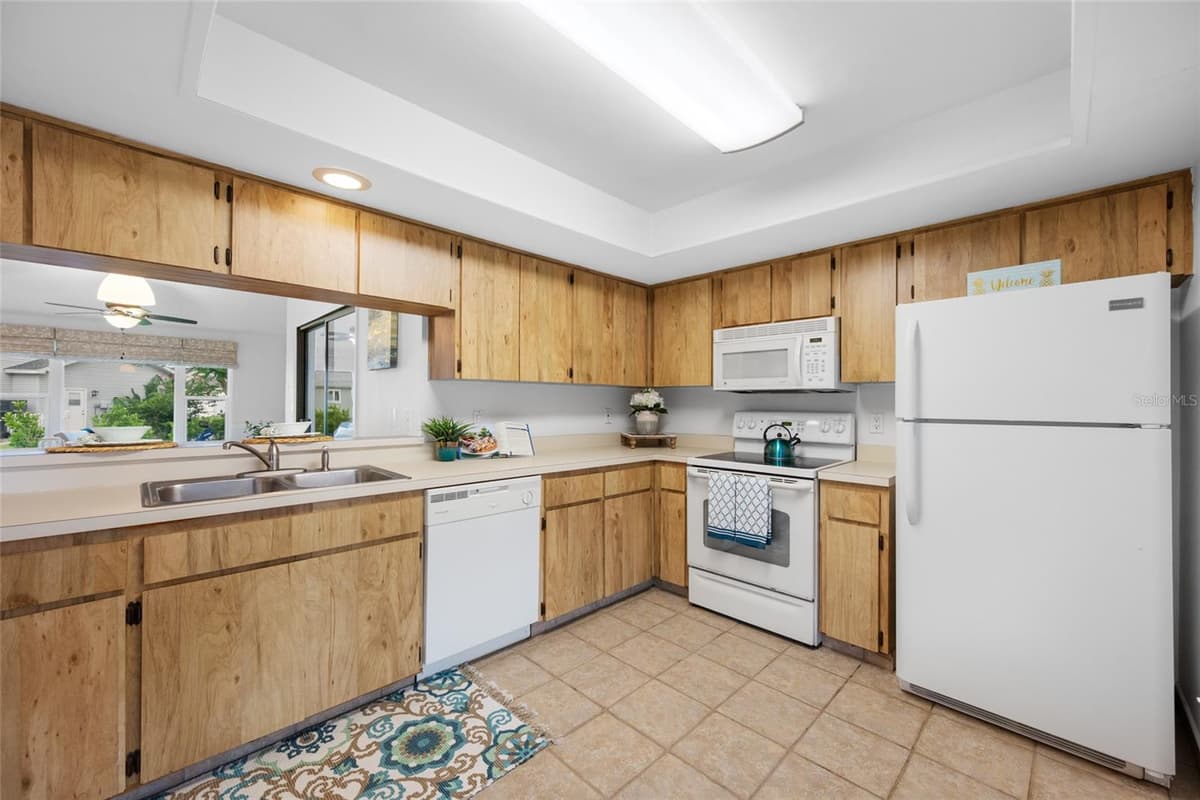 2060 SHEFFIELD COURT — photo 5 of 47