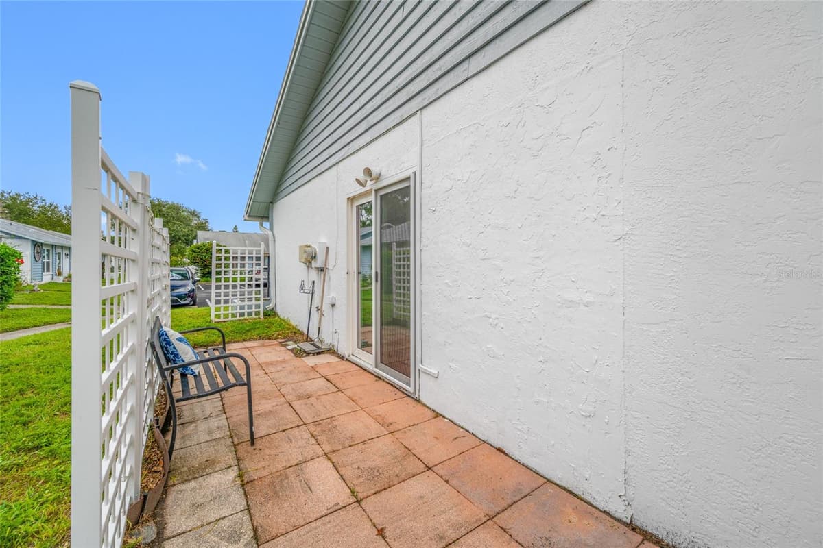 2060 SHEFFIELD COURT — photo 31 of 47