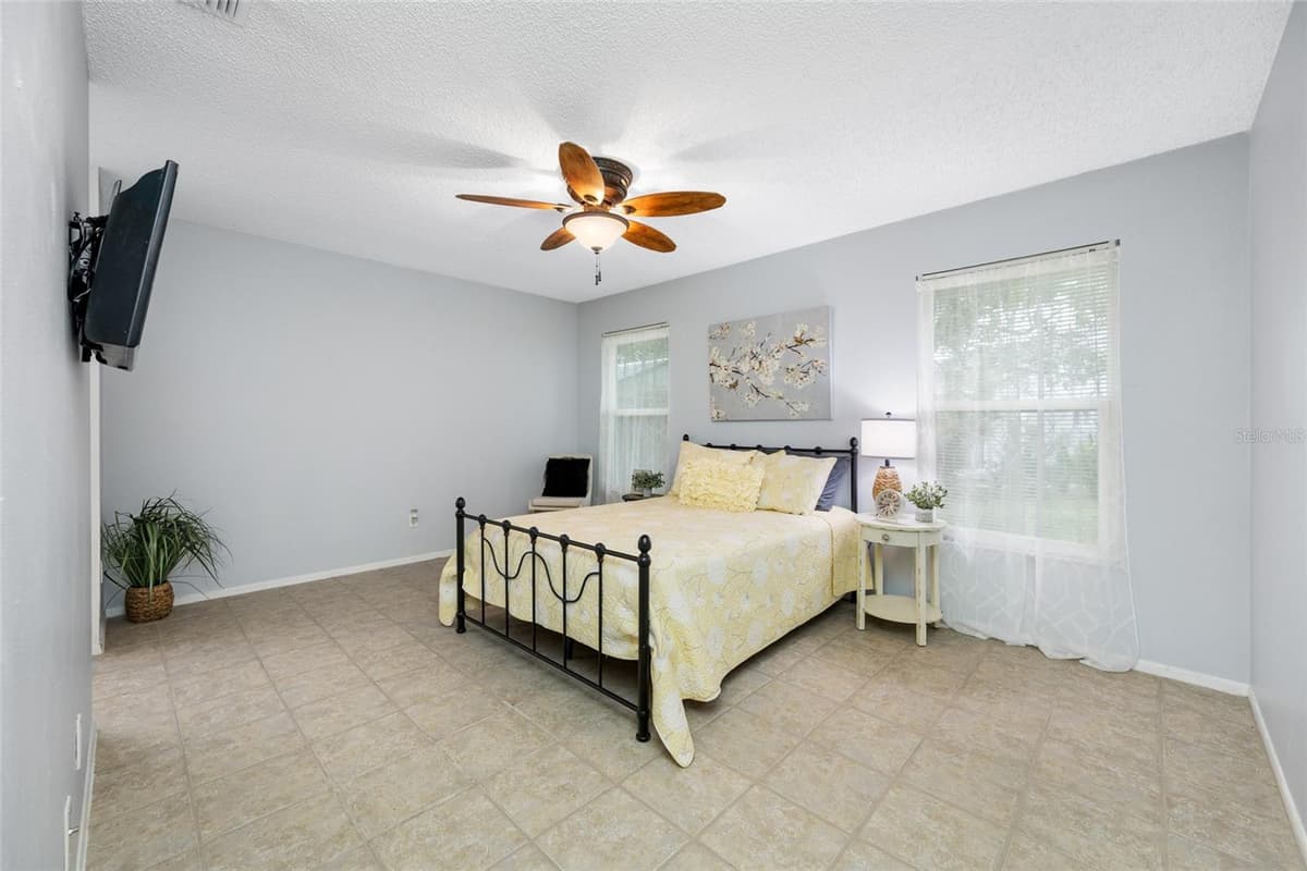 2060 SHEFFIELD COURT — photo 16 of 47