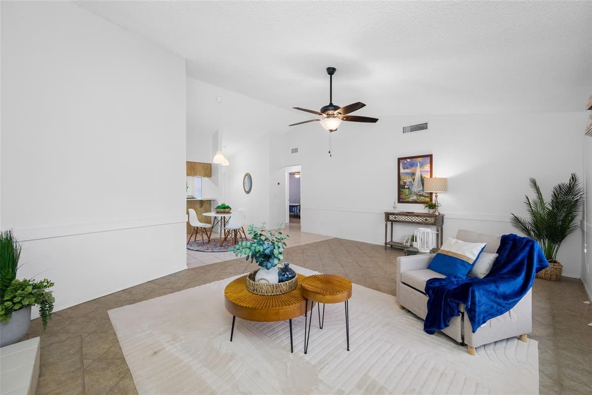 2060 SHEFFIELD COURT — photo 15 of 47