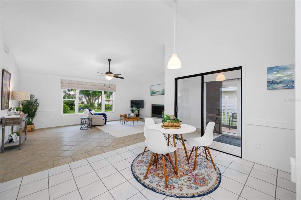 2060 SHEFFIELD COURT — photo 9 of 47