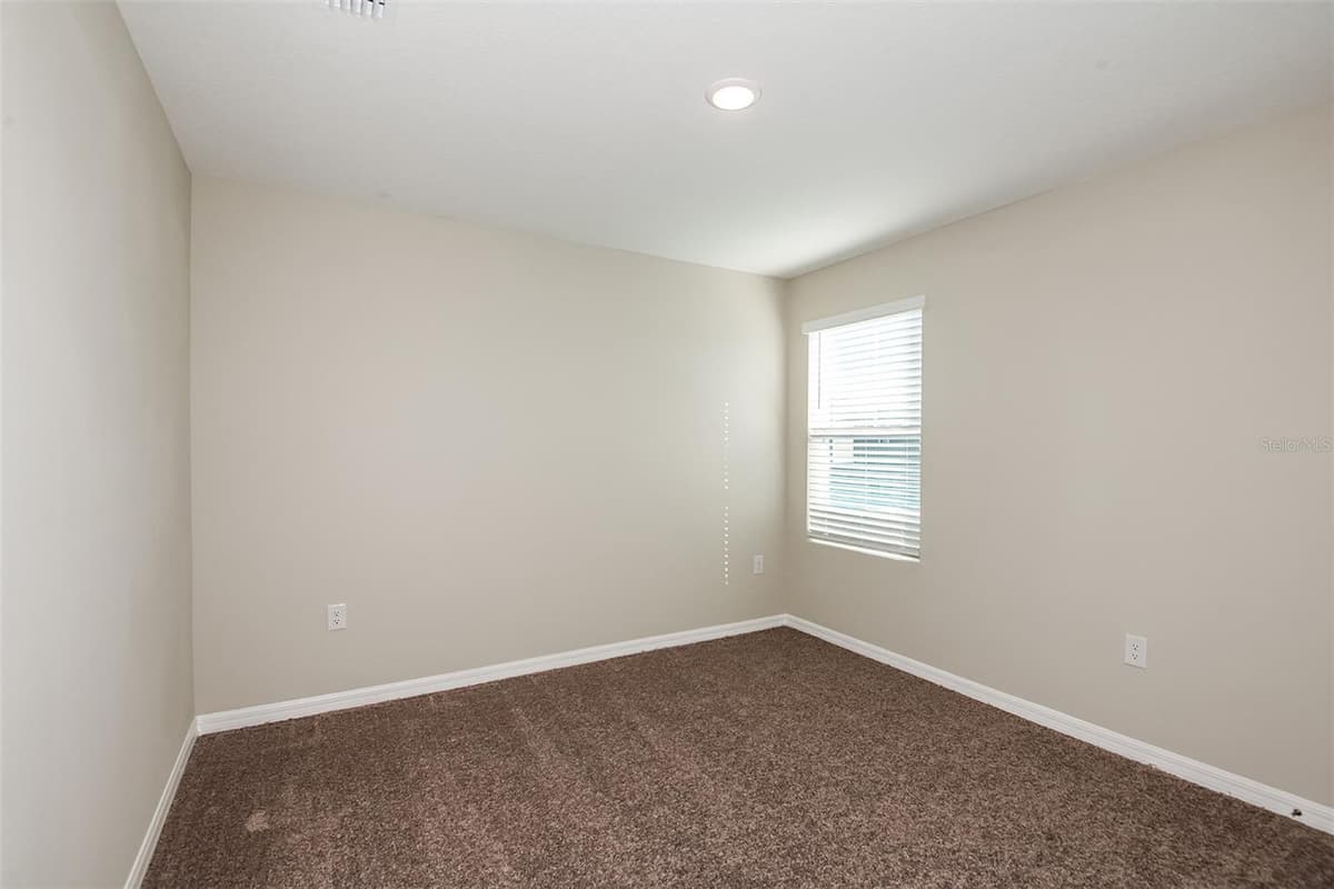 1589 SAGE AVENUE — photo 19 of 32