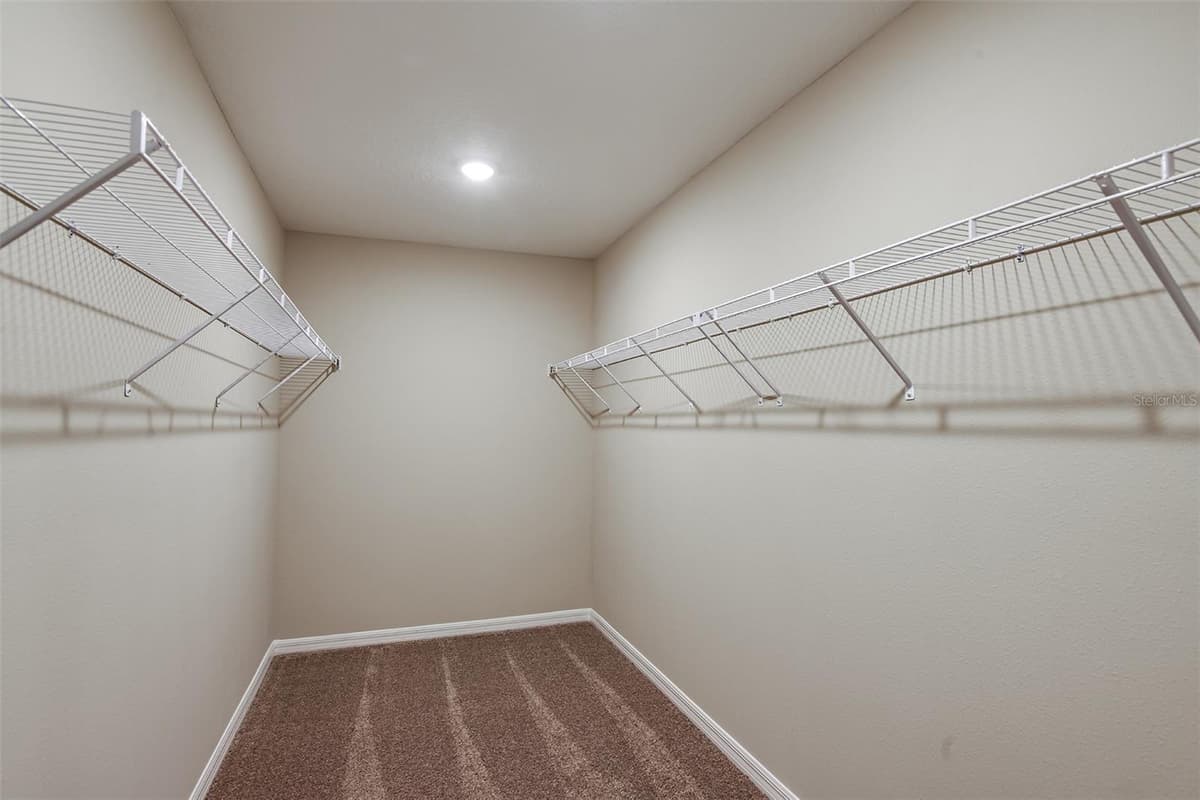 1589 SAGE AVENUE — photo 7 of 32