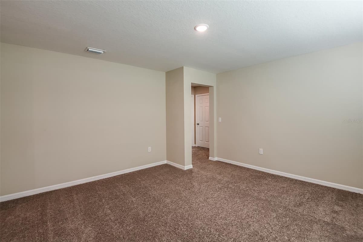 1589 SAGE AVENUE — photo 22 of 32