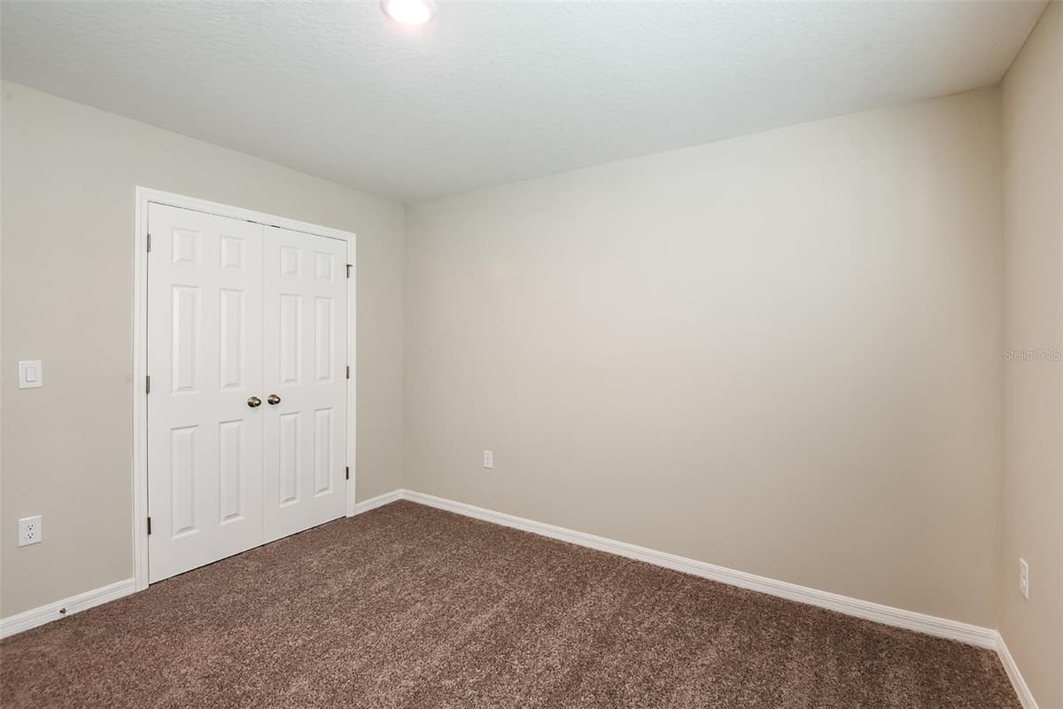 1589 SAGE AVENUE — photo 17 of 32