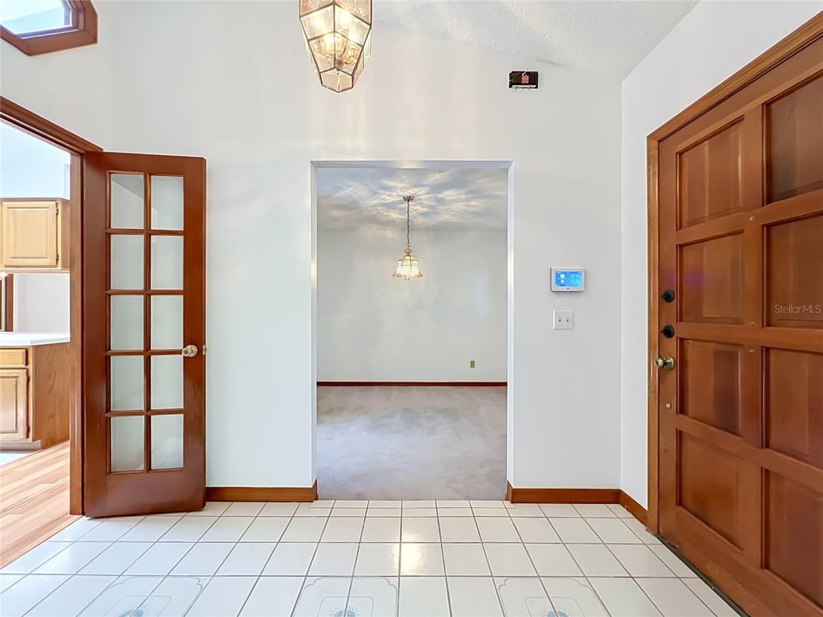 1532 SACKETT CIRCLE — photo 17 of 78