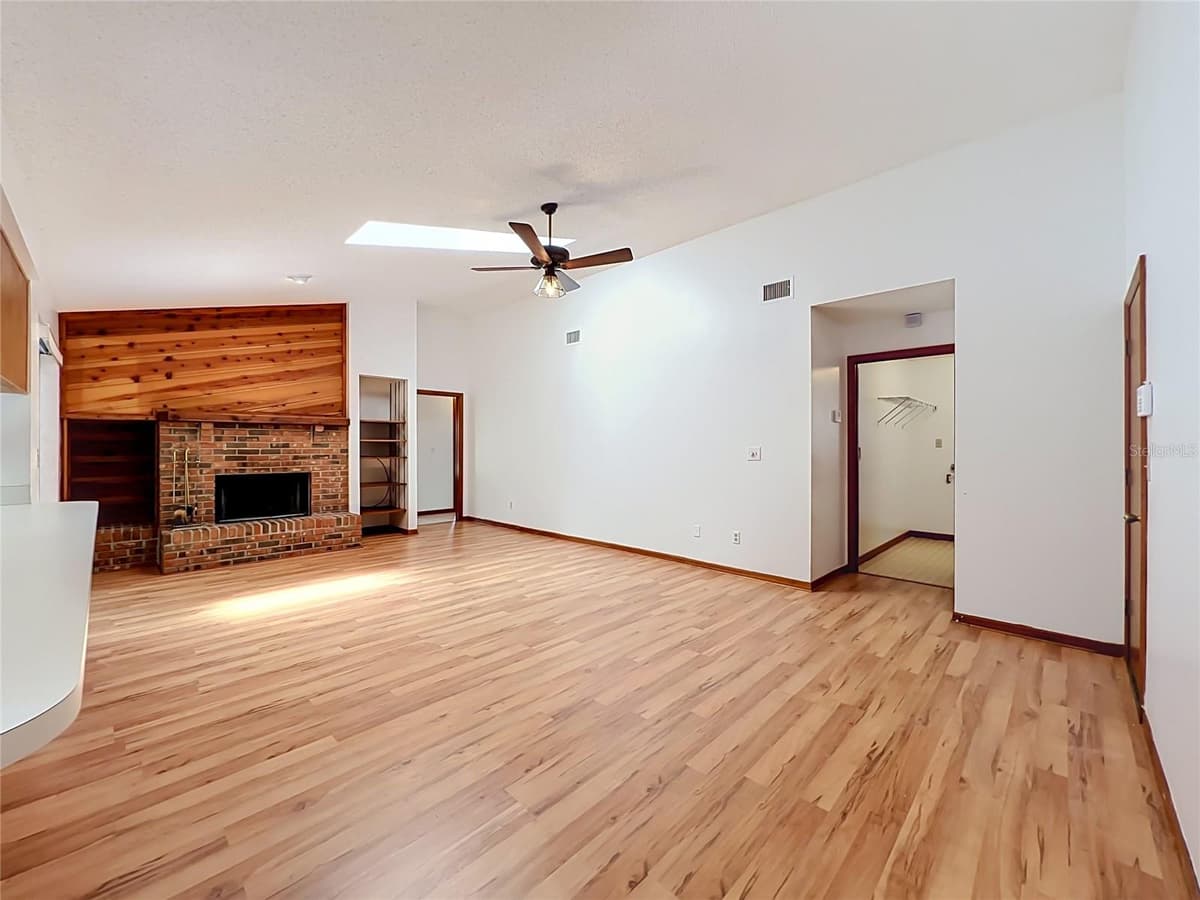 1532 SACKETT CIRCLE — photo 31 of 78