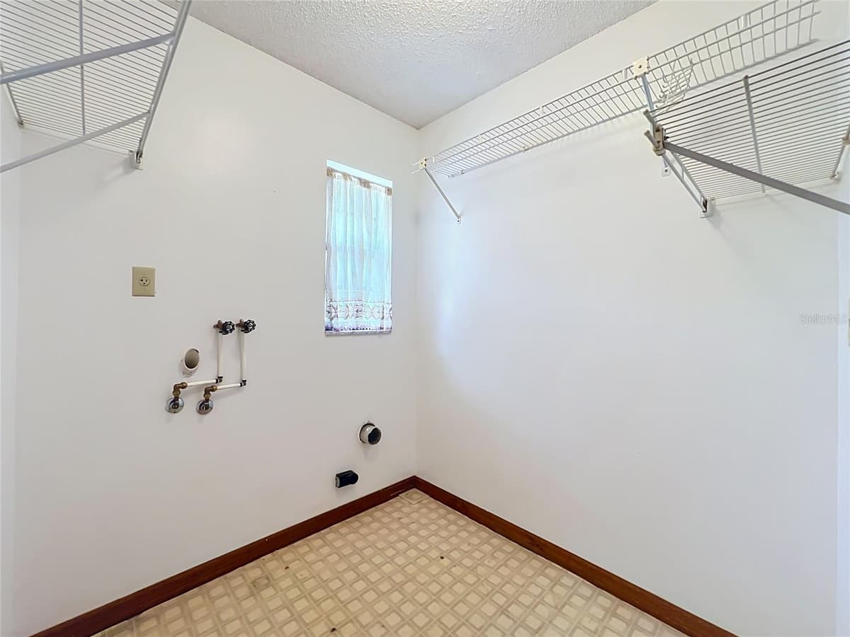 1532 SACKETT CIRCLE — photo 56 of 78