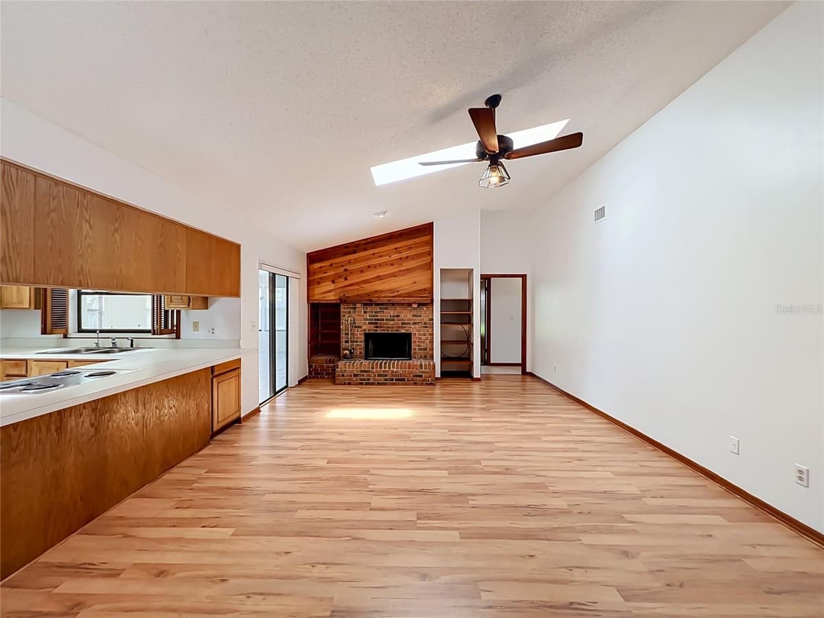 1532 SACKETT CIRCLE — photo 33 of 78