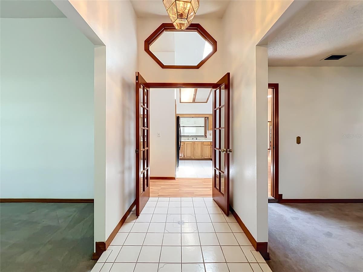 1532 SACKETT CIRCLE — photo 12 of 78