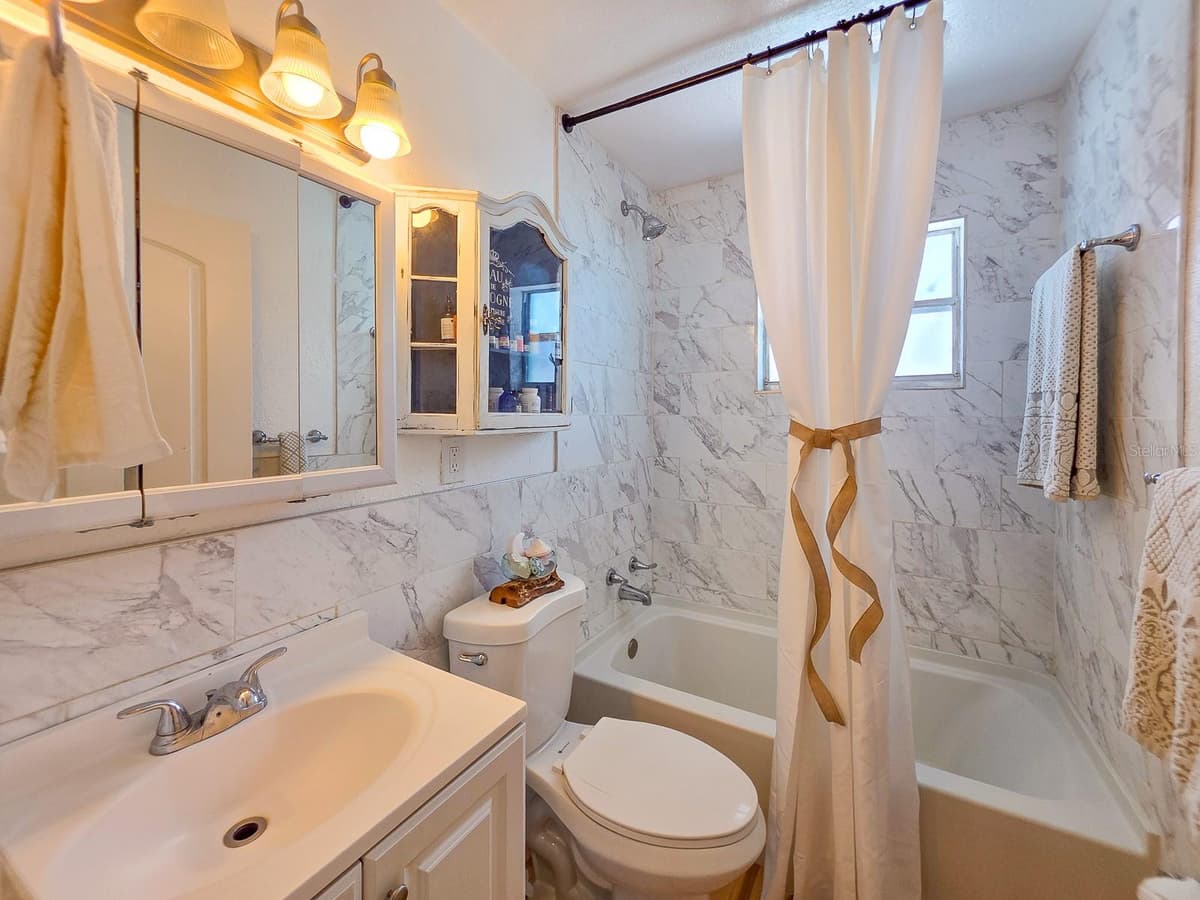 926 FERNALD STREET — photo 29 of 57