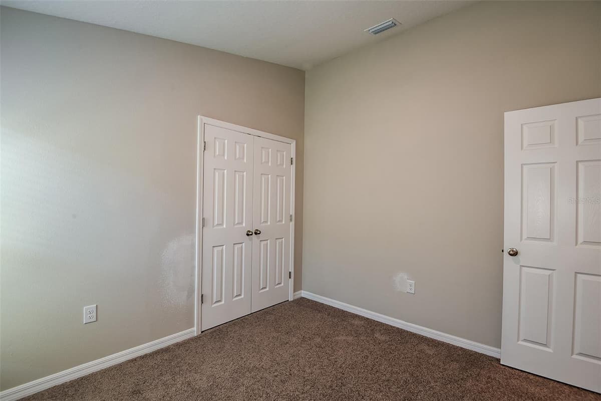 1585 SAGE AVENUE — photo 15 of 27