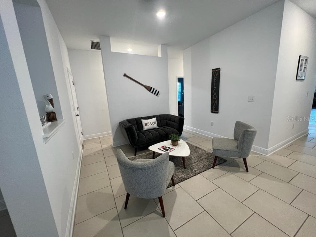 6103 VOYAGERS PLACE — photo 3 of 13