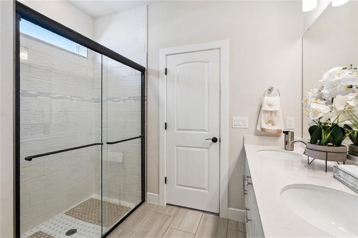 7798 SYRACUSE DRIVE — photo 17 of 36