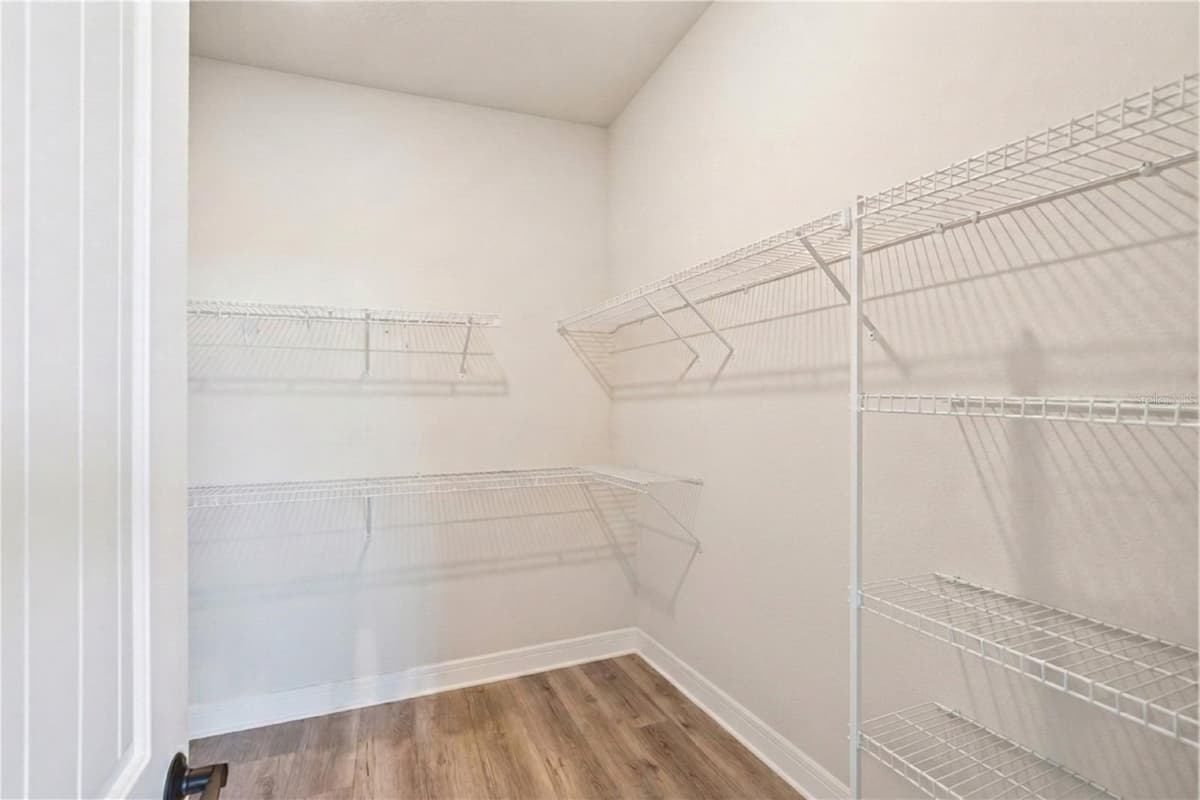 7798 SYRACUSE DRIVE — photo 19 of 36
