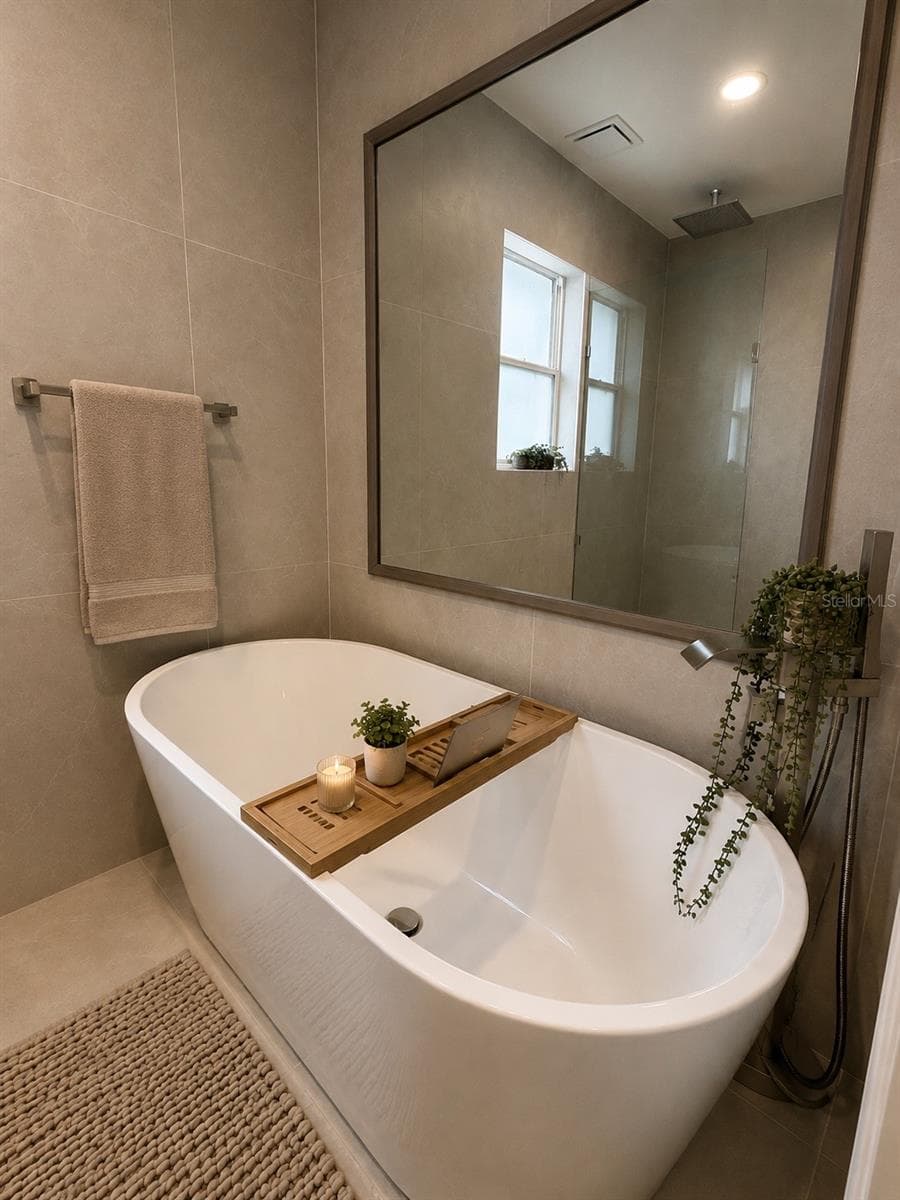 1712 INDIAN ROCKS ROAD — photo 17 of 39