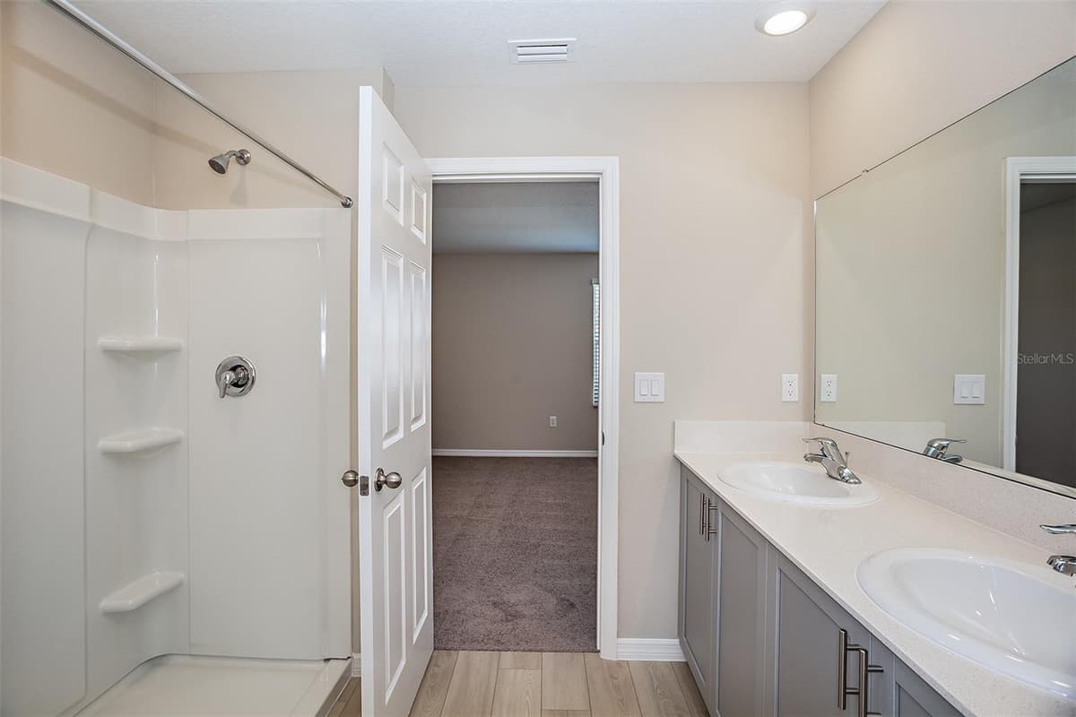 1743 VANILLA STREET — photo 6 of 31