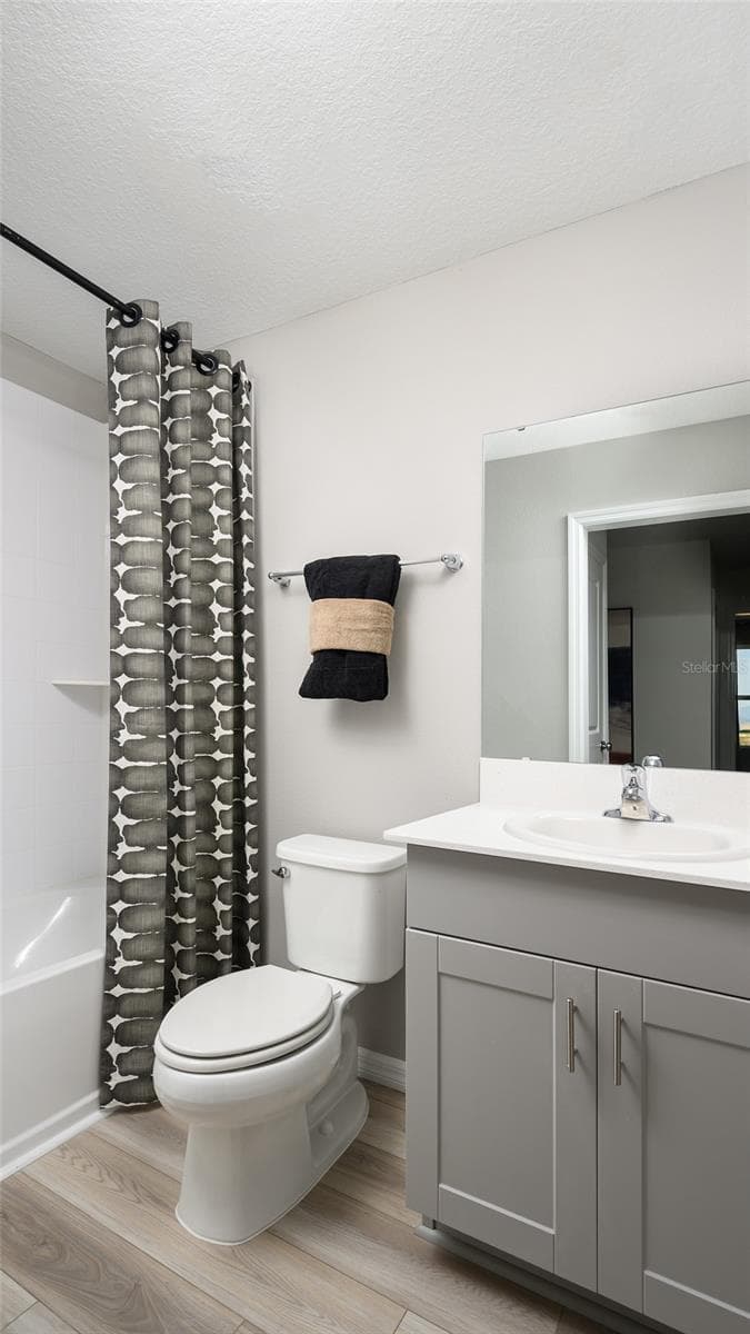 4523 WYNNSTONE DRIVE — photo 14 of 22