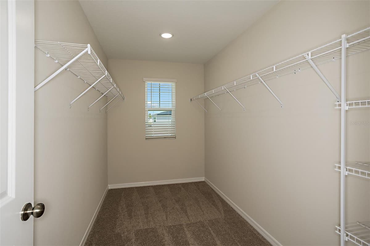 4527 WYNNSTONE DRIVE — photo 7 of 29