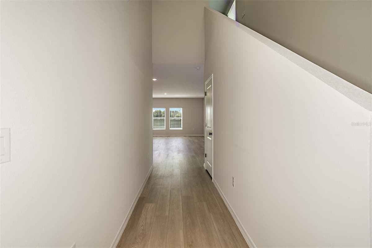 4527 WYNNSTONE DRIVE — photo 8 of 29