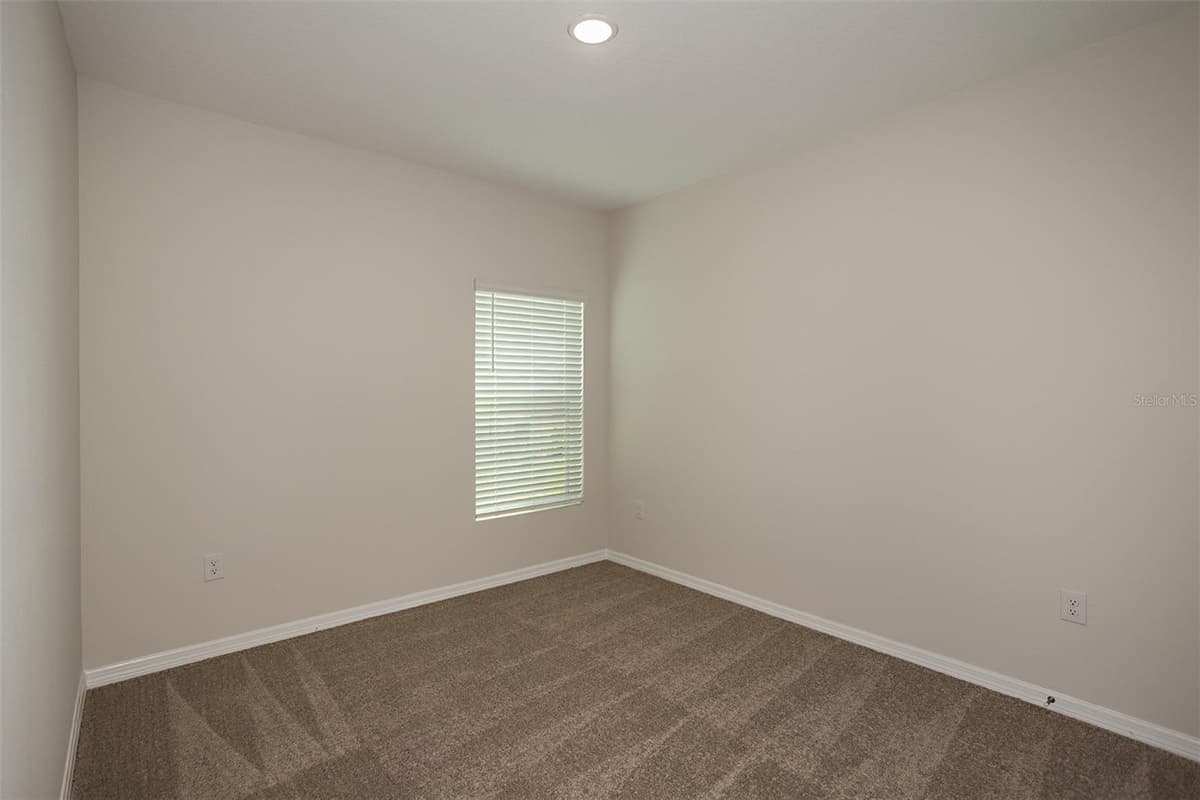 4527 WYNNSTONE DRIVE — photo 15 of 29
