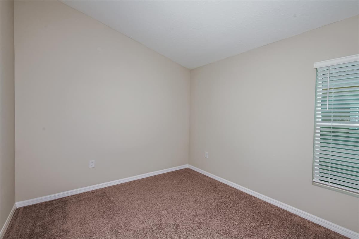 4531 WYNNSTONE DRIVE — photo 14 of 25