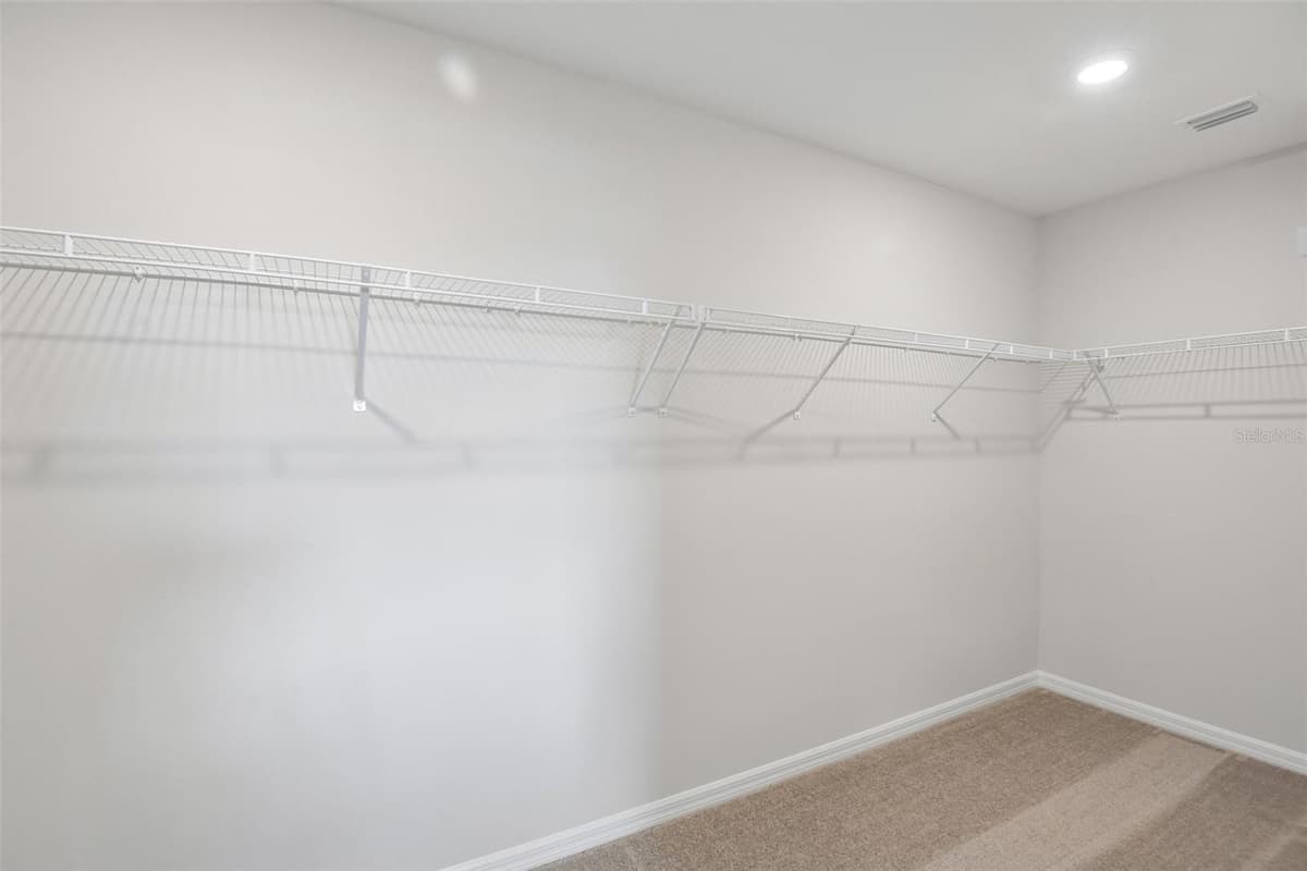 4192 RIVER BEACON BOULEVARD — photo 10 of 36