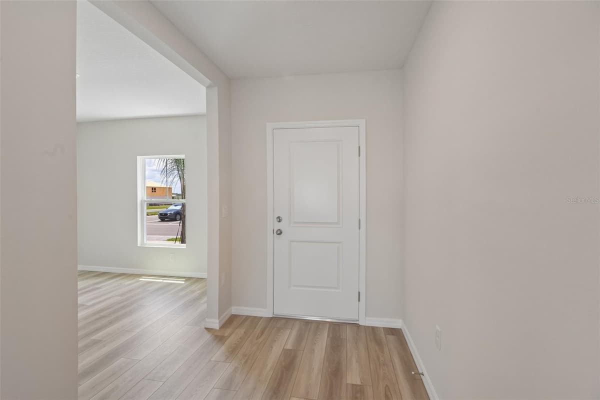 4192 RIVER BEACON BOULEVARD — photo 31 of 36