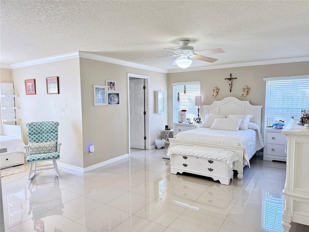 142 BRIGHTVIEW DRIVE — photo 8 of 17